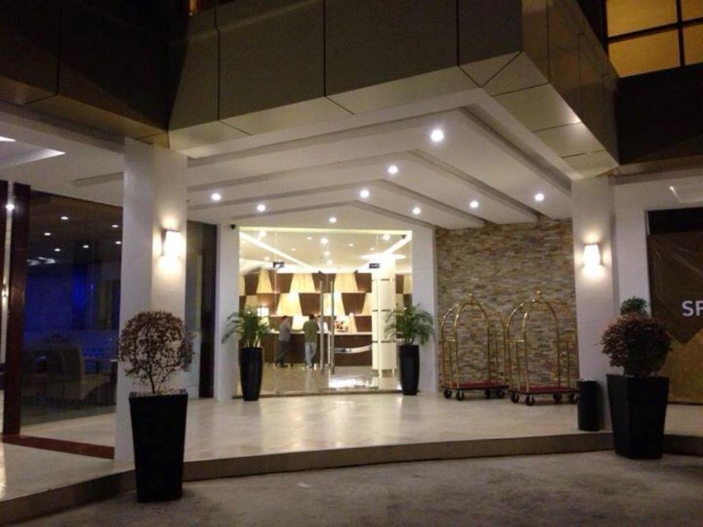 Fb Hotel And Convention Center Koronadal Exterior photo